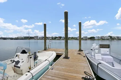 9 W Atlanta Street Wrightsville Beach NC 28480