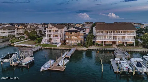 9 W Atlanta Street Wrightsville Beach NC 28480