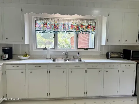 1005 Pinecrest Street Williamston NC 27892