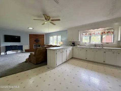 1005 Pinecrest Street Williamston NC 27892