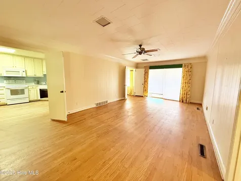 4503 Greenview Road Trent Woods NC 28562