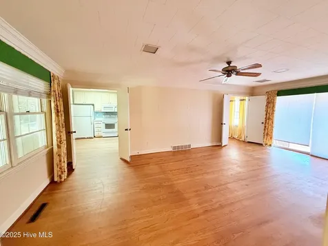 4503 Greenview Road Trent Woods NC 28562