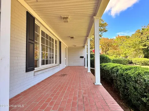 4503 Greenview Road Trent Woods NC 28562