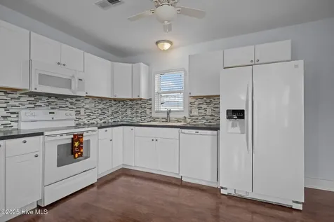 1404 Shackleford Street Morehead City NC 28557