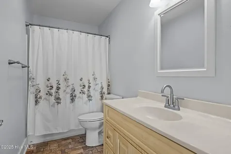 1404 Shackleford Street Morehead City NC 28557