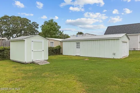 1404 Shackleford Street Morehead City NC 28557