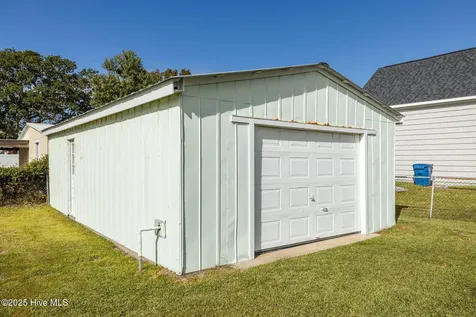 1404 Shackleford Street Morehead City NC 28557