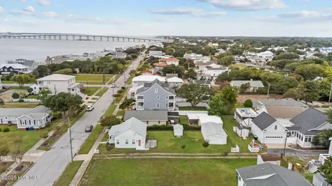 1404 Shackleford Street Morehead City NC 28557
