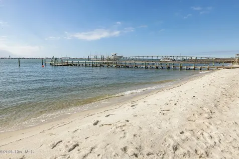 1404 Shackleford Street Morehead City NC 28557