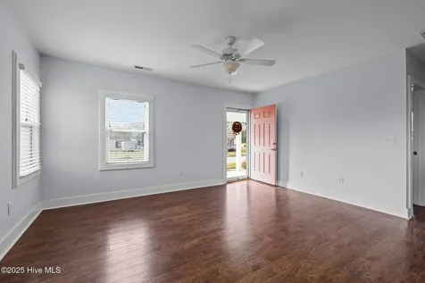 1404 Shackleford Street Morehead City NC 28557