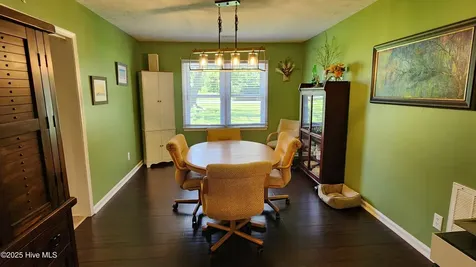 706 Hedrick Boulevard Morehead City NC 28557