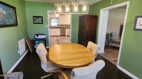 706 Hedrick Boulevard Morehead City NC 28557