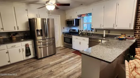 706 Hedrick Boulevard Morehead City NC 28557