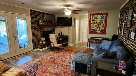 706 Hedrick Boulevard Morehead City NC 28557
