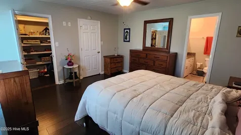 706 Hedrick Boulevard Morehead City NC 28557