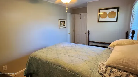 706 Hedrick Boulevard Morehead City NC 28557