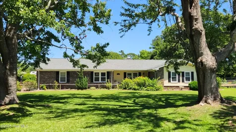 706 Hedrick Boulevard Morehead City NC 28557
