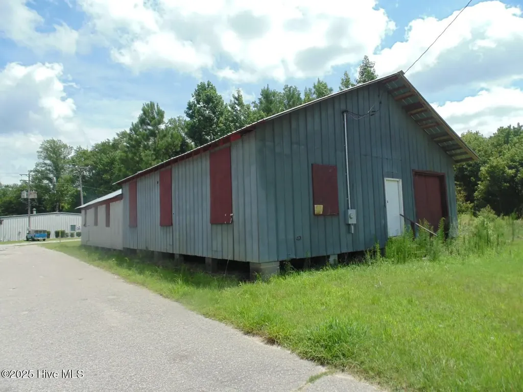 901 S King Street Windsor NC 27983