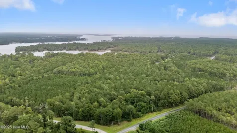 375 Tar Creek Road Oriental NC 28571