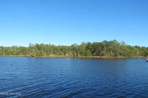 375 Tar Creek Road Oriental NC 28571
