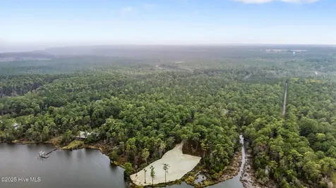 375 Tar Creek Road Oriental NC 28571