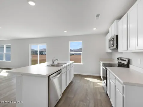 415 Driftwood Drive Richlands NC 28574
