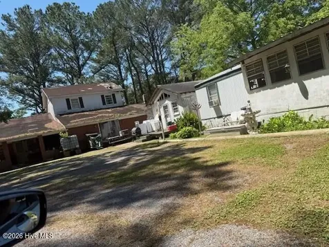 541 E Saluda Hall Road Ahoskie NC 27910