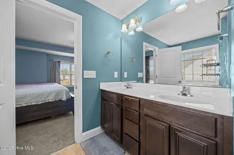 147 Foggy River Way Jacksonville NC 28540