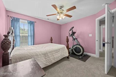 147 Foggy River Way Jacksonville NC 28540