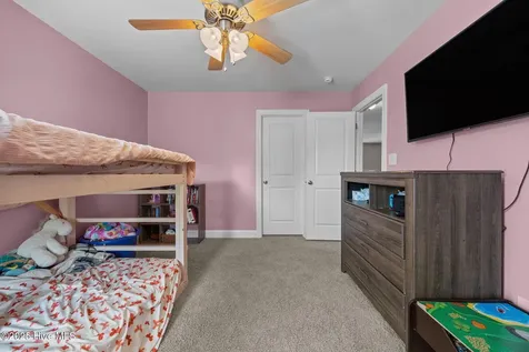 147 Foggy River Way Jacksonville NC 28540