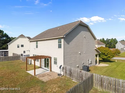 147 Foggy River Way Jacksonville NC 28540
