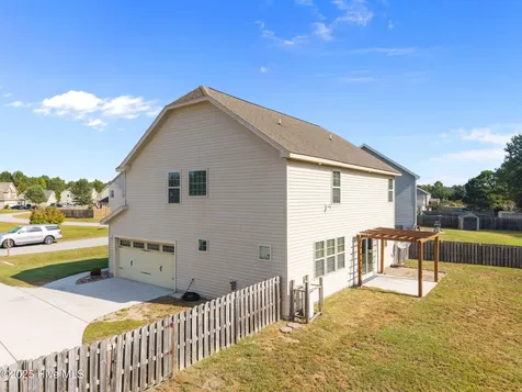 147 Foggy River Way Jacksonville NC 28540