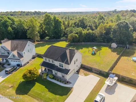 147 Foggy River Way Jacksonville NC 28540
