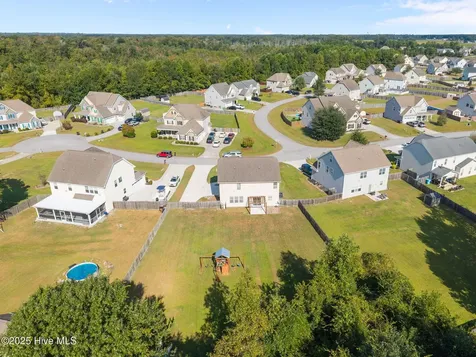 147 Foggy River Way Jacksonville NC 28540
