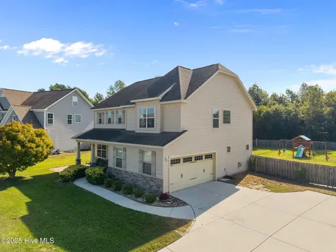 147 Foggy River Way Jacksonville NC 28540