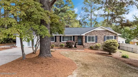 1404 Knollwood Drive NW Wilson NC 27896