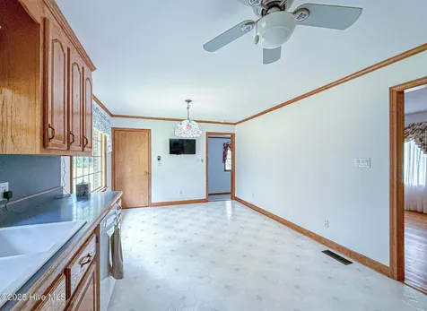 707 Gliden Road Belvidere NC 27919