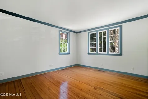 206 W Eden Street Edenton NC 27932