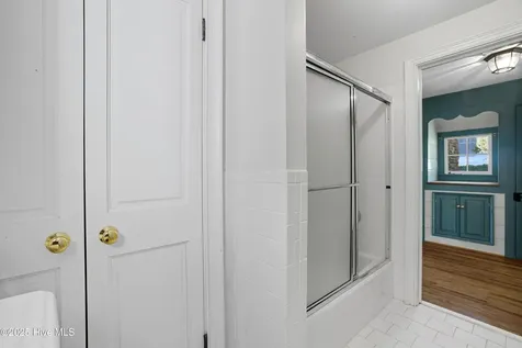 206 W Eden Street Edenton NC 27932