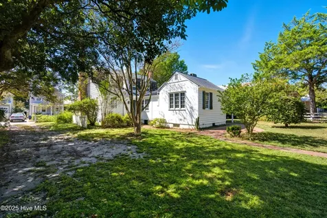 206 W Eden Street Edenton NC 27932