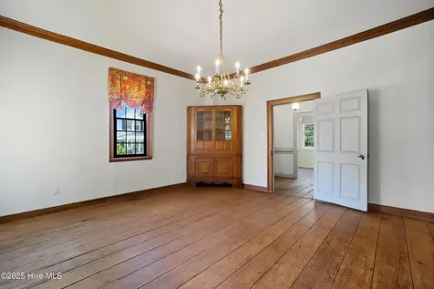 206 W Eden Street Edenton NC 27932