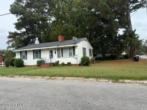 511 E 1st Street Ahoskie NC 27910