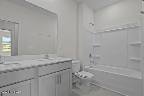 1833 Branson Court Farmville NC 27828