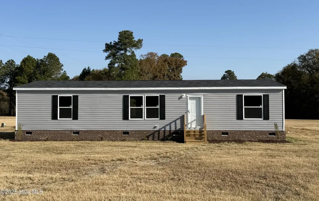 2227 Twisted Hickory Road Elizabethtown NC 28337