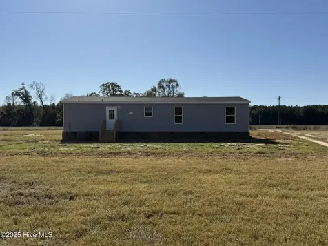 2227 Twisted Hickory Road Elizabethtown NC 28337