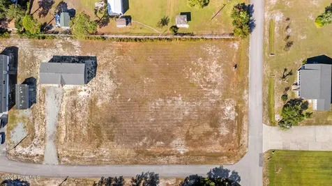 151 Barbee Street Harkers Island NC 28531