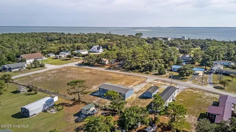 145 Barbee Street Harkers Island NC 28531