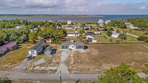 145 Barbee Street Harkers Island NC 28531