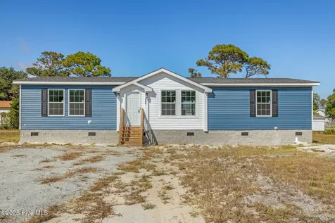 145 Barbee Street Harkers Island NC 28531