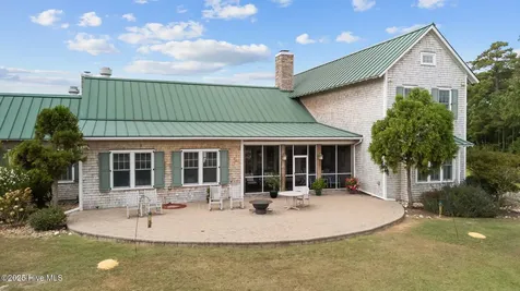 811 Highway 70 Davis NC 28524